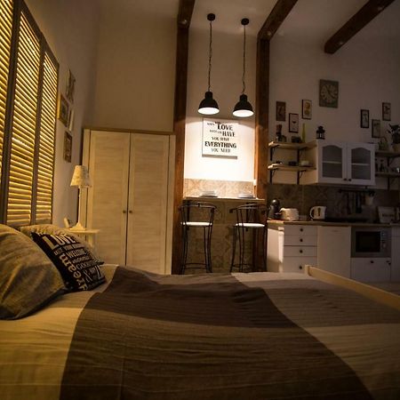 Izabella Vintage Style Apartment Budapest Exterior photo
