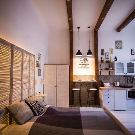 Izabella Vintage Style Apartment Budapest Exterior photo