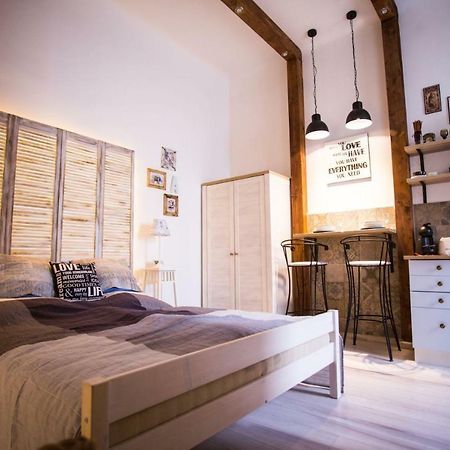 Izabella Vintage Style Apartment Budapest Exterior photo