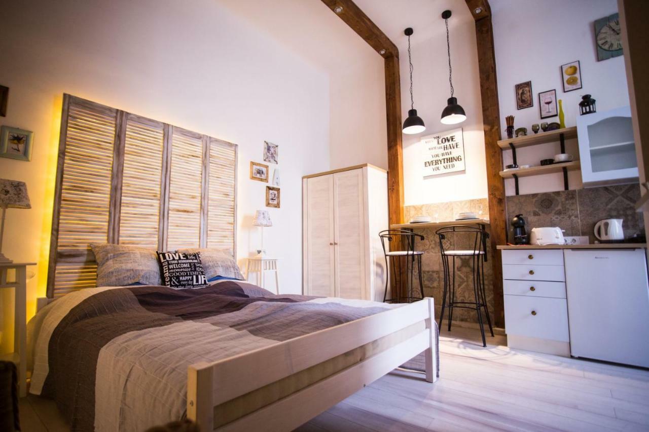 Izabella Vintage Style Apartment Budapest Exterior photo